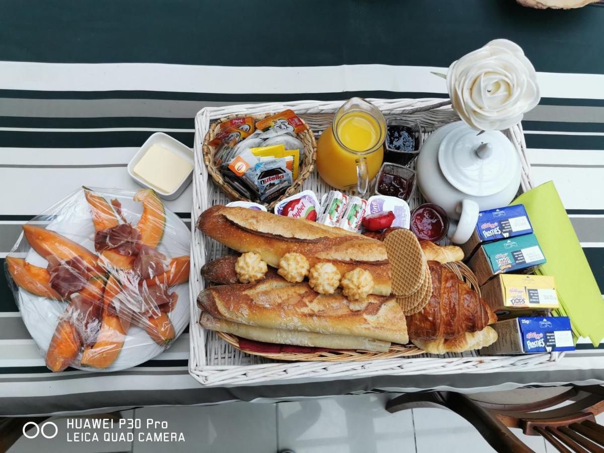 La Tour Notre Dame Bed and Breakfast Boulogne-sur-Mer Rum bild